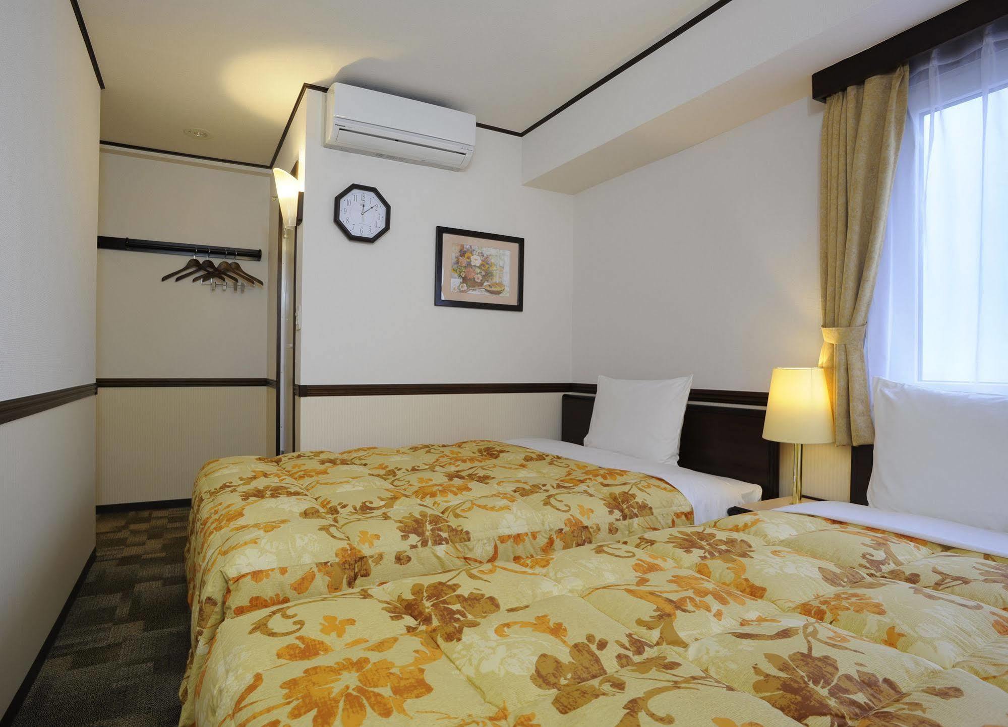 Toyoko Inn Shonan Hiratsuka Eki Kita Guchi No 2 Экстерьер фото
